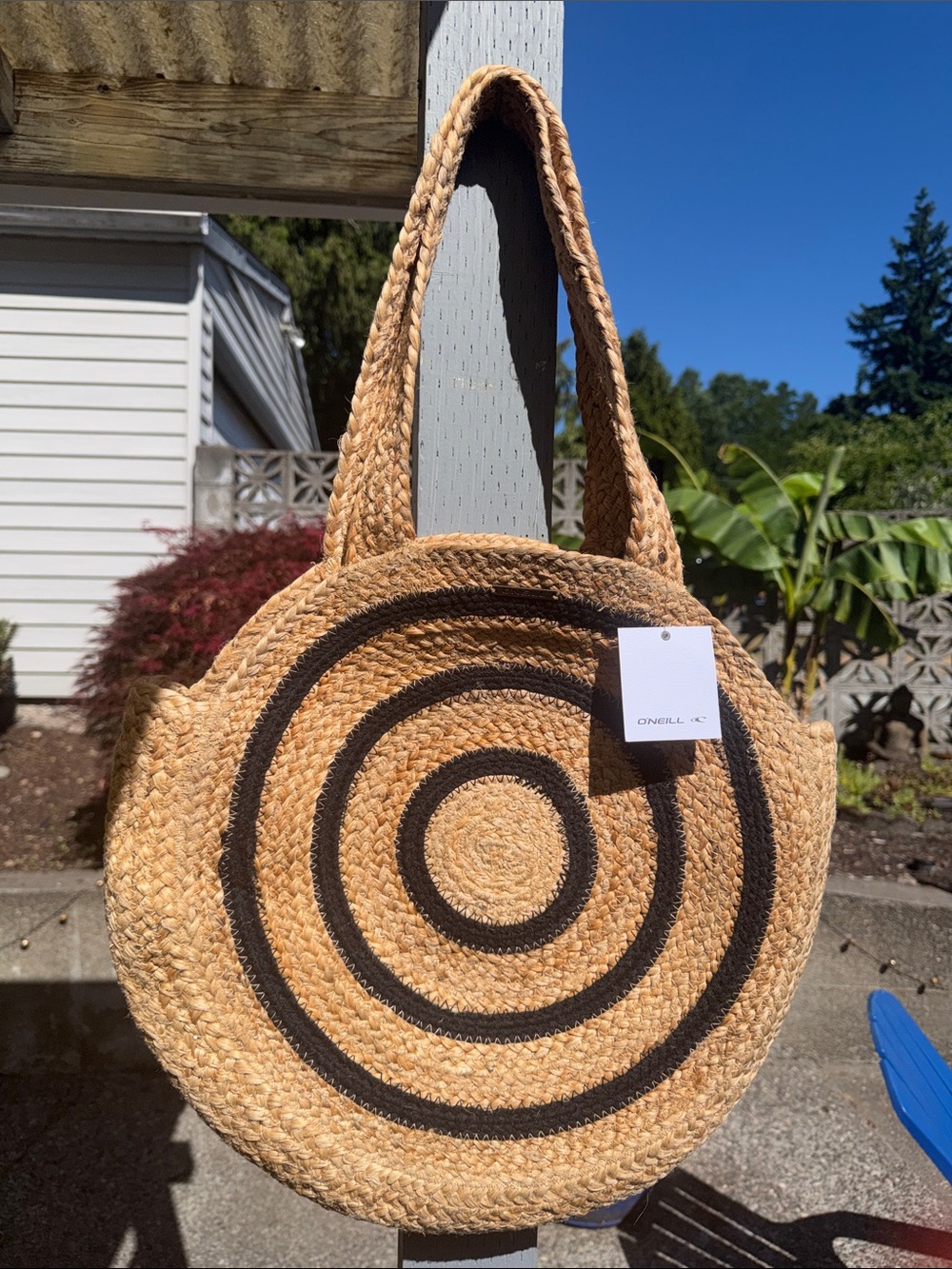 O'Neill Round Straw Tote in Natural and Black Concentric Design